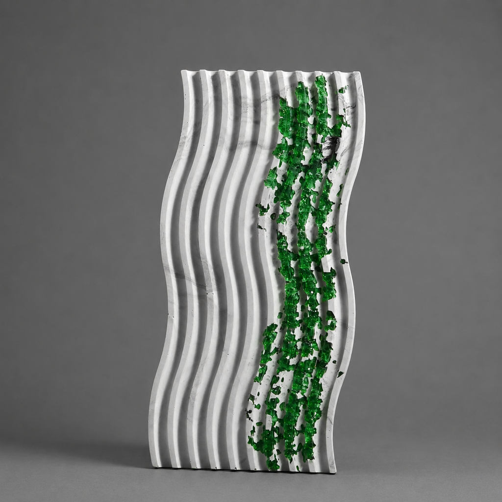 Wavy tray